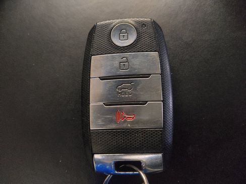 Used 2017 Kia Sorento SX AWD/4WD image 32