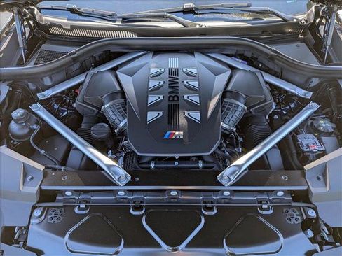 New 2026 BMW X5 M60i image 18