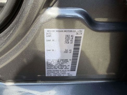 Used 2024 Nissan Altima 2.5 SV image 22