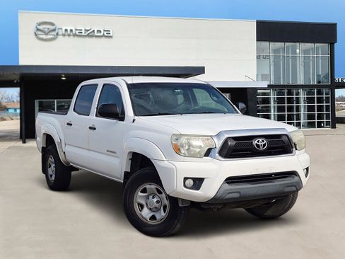 Used 2013 Toyota Tacoma PreRunner RWD image 1
