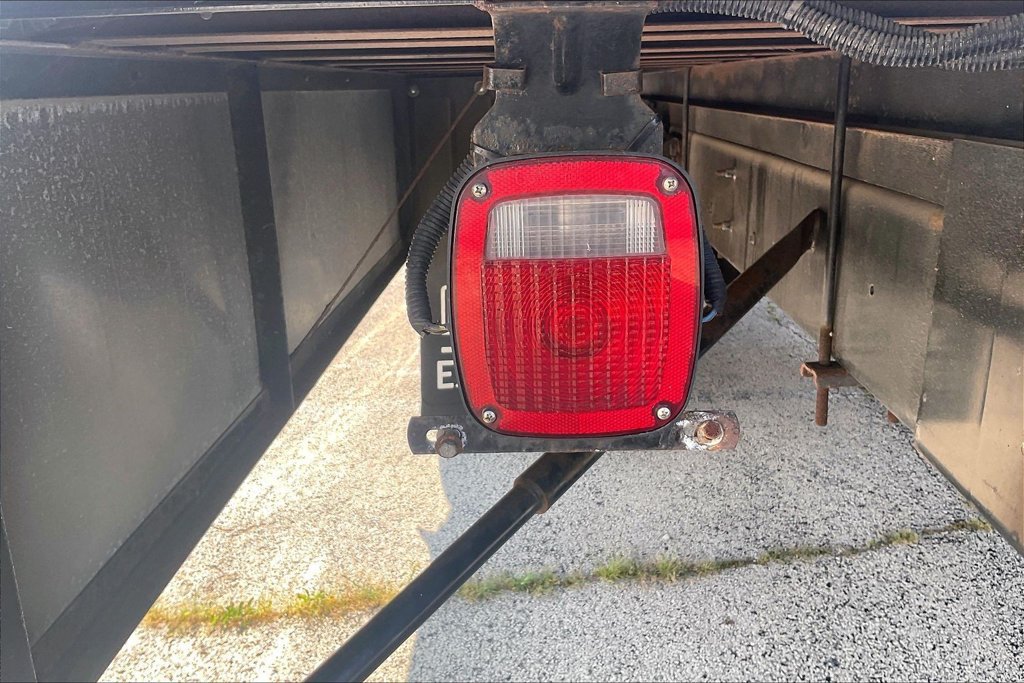 Used 2018 Ford F650 2WD Regular Cab Super Duty image 28