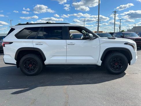 Used 2024 Toyota Sequoia TRD Pro AWD/4WD image 8
