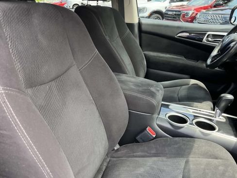 Used 2015 Nissan Pathfinder SV FWD image 24