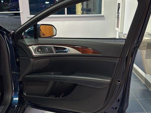 Used 2017 Lincoln MKZ Reserve w/ Climate Package image 21