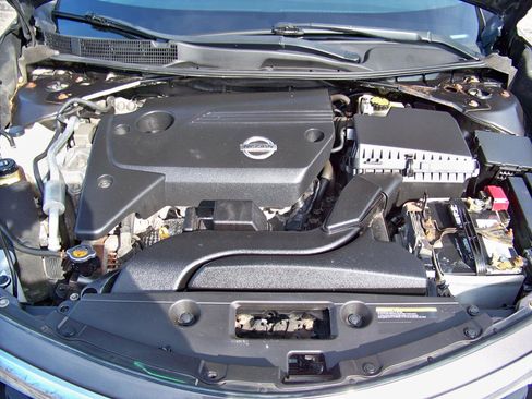 Used 2013 Nissan Altima 2.5 S image 36