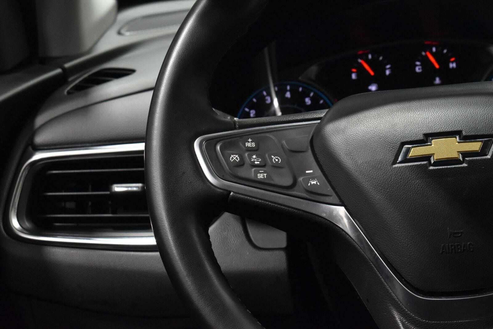 Used 2023 Chevrolet Equinox LT FWD image 7