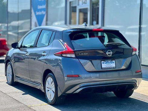 Used 2023 Nissan Leaf S image 33