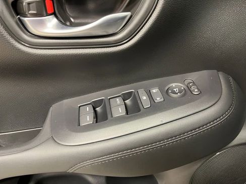 New 2026 Honda HR-V LX image 10