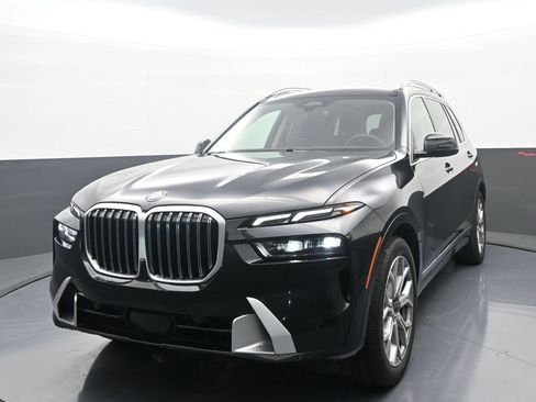 Used 2026 BMW X7 xDrive40i AWD/4WD image 1