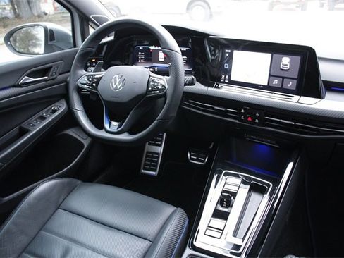 Used 2024 Volkswagen Golf R image 31