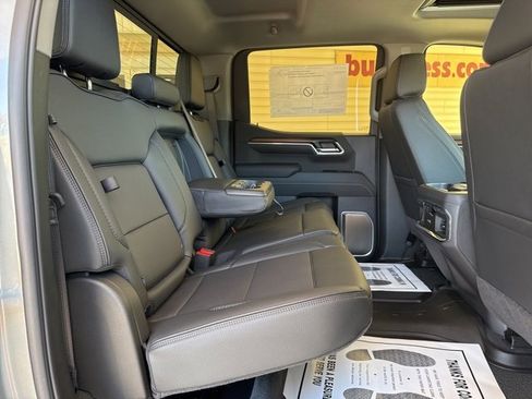 New 2026 GMC Sierra 1500 Denali w/ Denali Reserve Package image 30