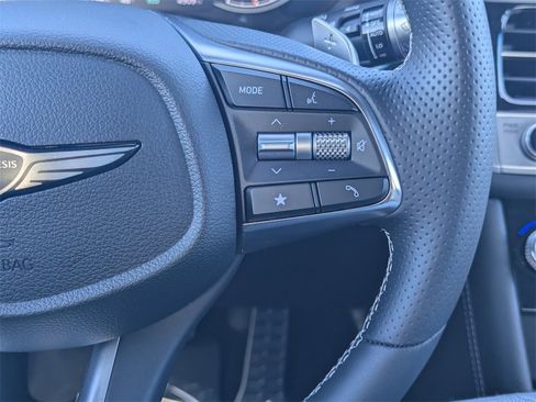 Used 2025 Genesis G70 2.5T w/ Sport Prestige Package image 21