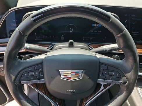 Certified 2024 Cadillac Escalade Premium Luxury AWD/4WD image 20