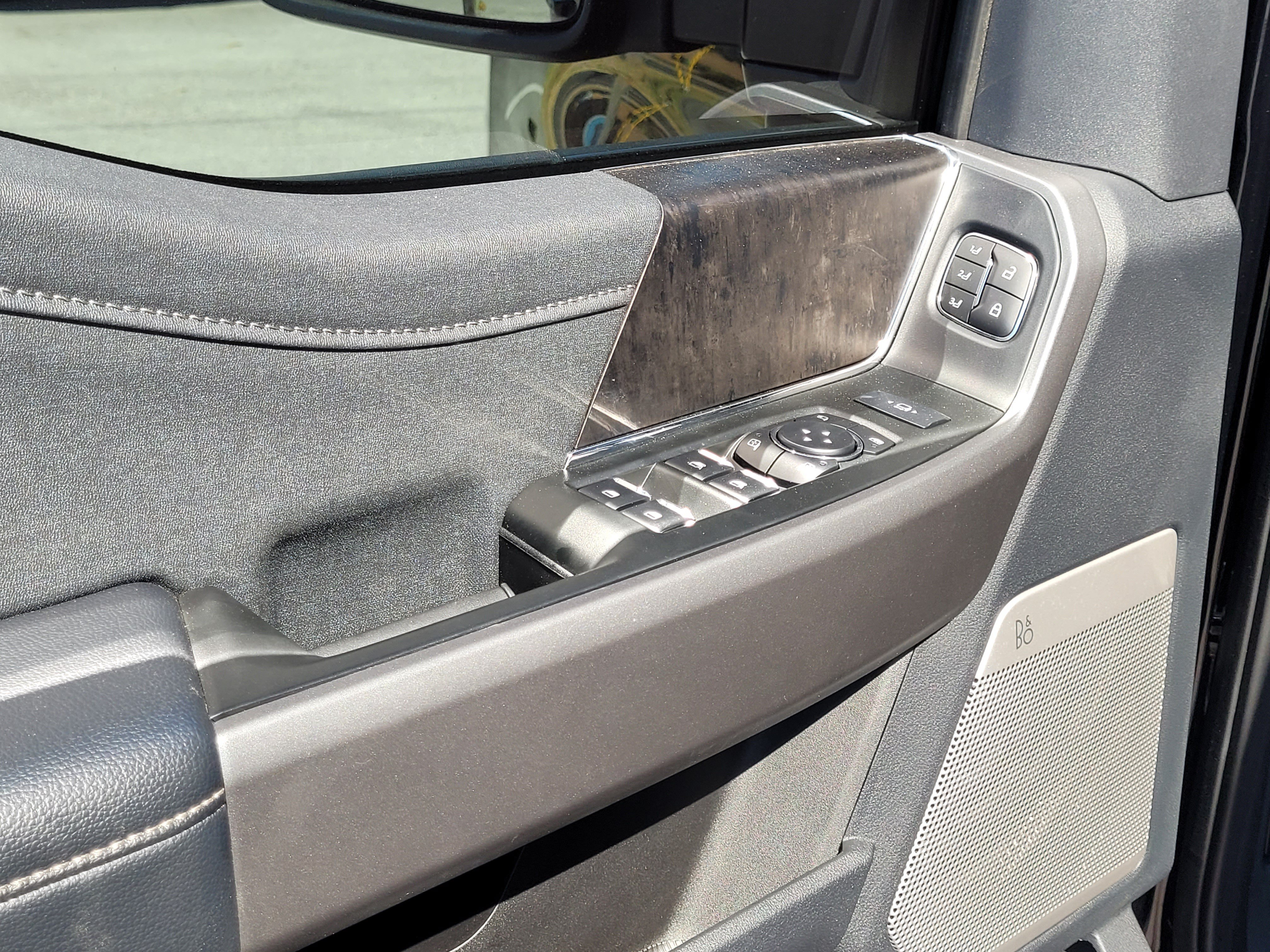 Used 2025 Ford F250 Lariat w/ Lariat Ultimate Package AWD/4WD image 25