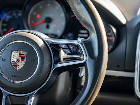 Used 2016 Porsche Cayenne S w/ Premium Plus Package image 20