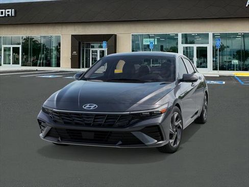 New 2026 Hyundai Elantra Limited image 6