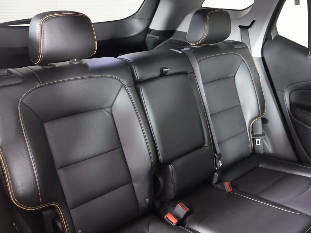 Used 2024 GMC Terrain AT4 w/ LPO, Floor Liner Package AWD/4WD image 32