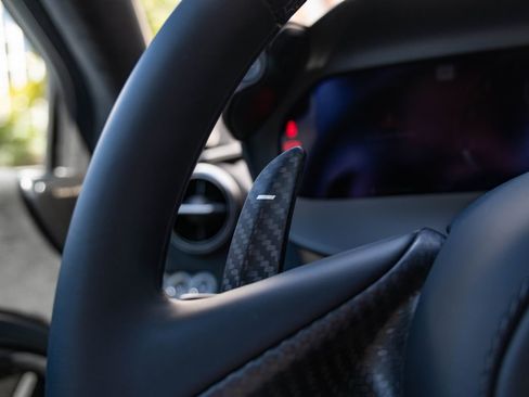 New 2026 McLaren 750S image 13