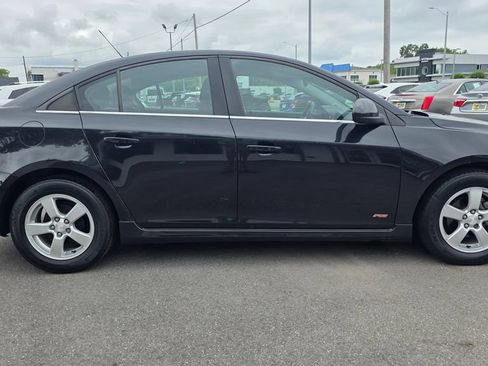 Used 2016 Chevrolet Cruze LT FWD image 4