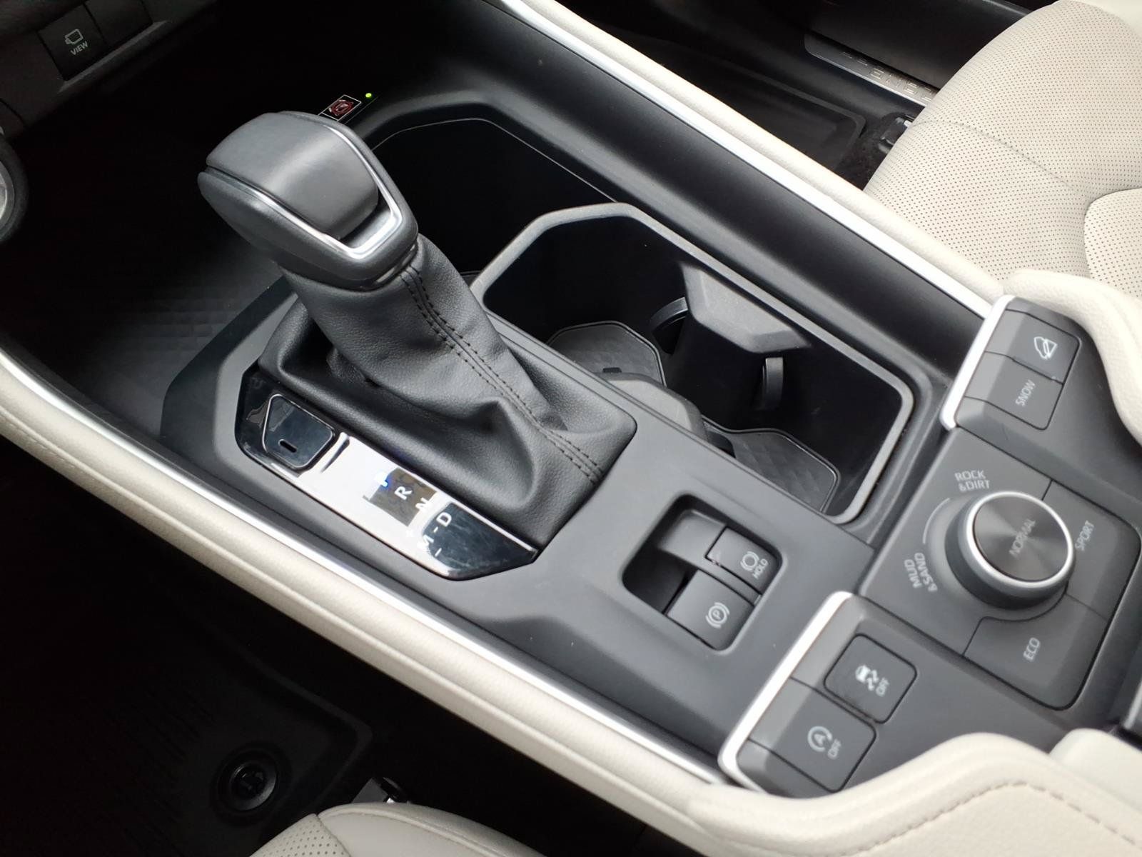 Used 2024 Toyota Grand Highlander AWD image 18