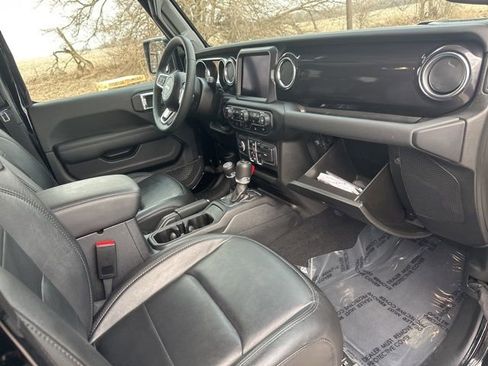 Used 2023 Jeep Wrangler Sahara image 42