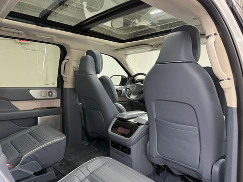 Used 2022 Lincoln Navigator Black Label AWD/4WD image 15
