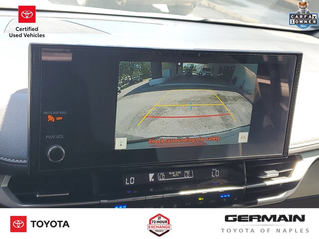 Certified 2025 Toyota Sienna Limited FWD image 28