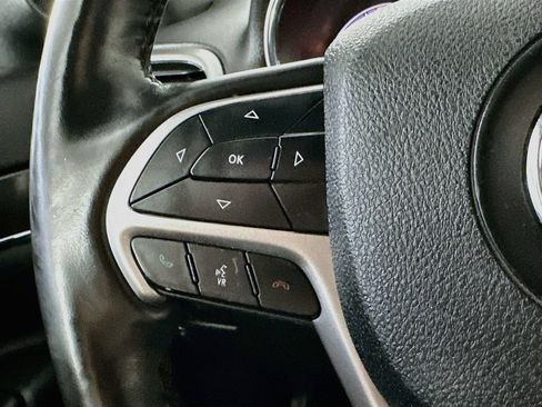Used 2018 Jeep Grand Cherokee Limited RWD image 25