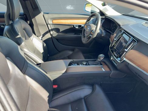 Used 2018 Volvo S90 T6 Inscription image 30