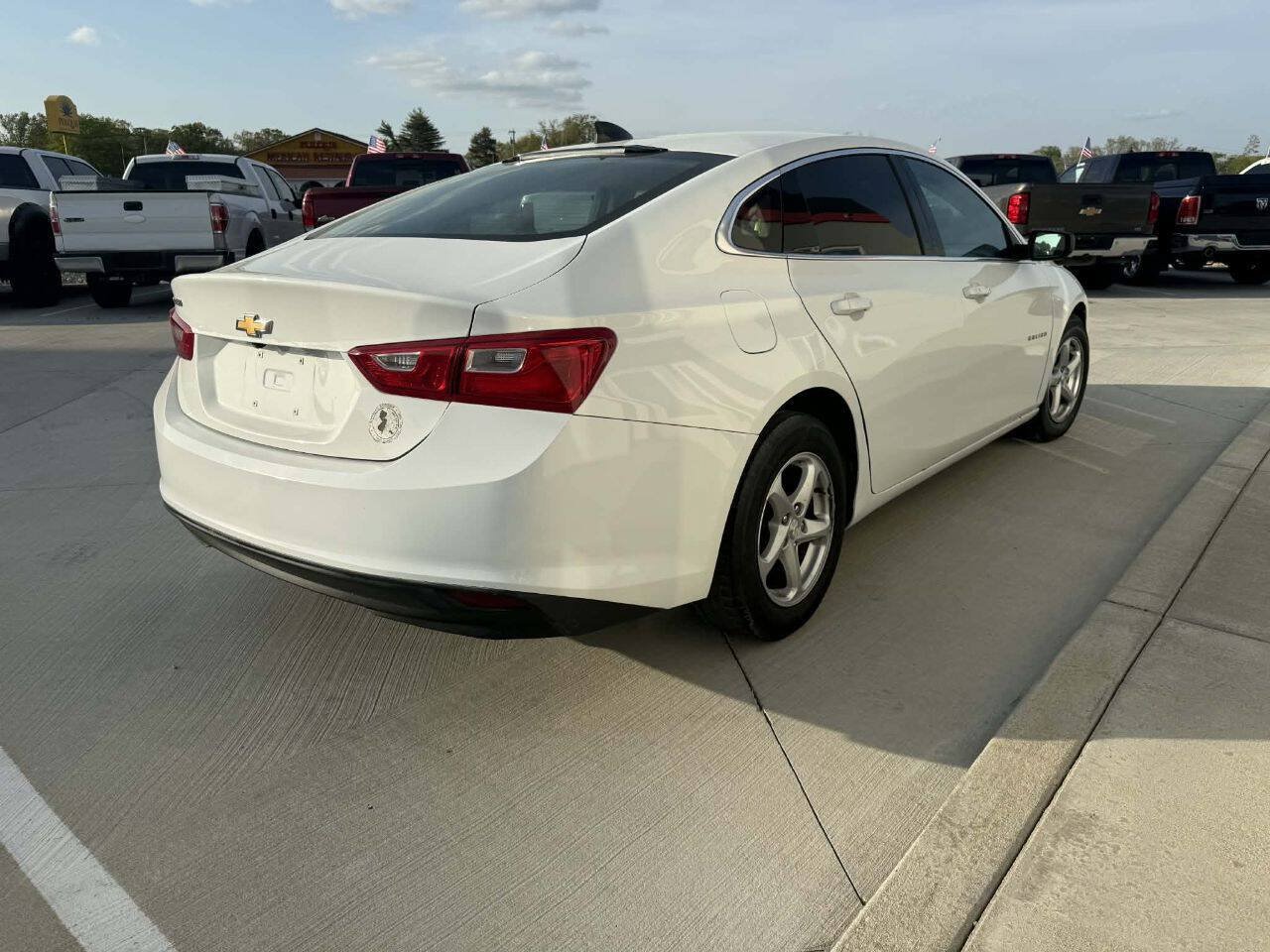 Used 2017 Chevrolet Malibu LS FWD image 6