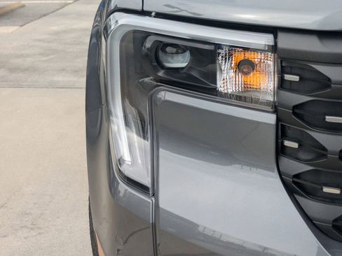 New 2026 Ford Maverick Lariat w/ 4K Tow Package image 9