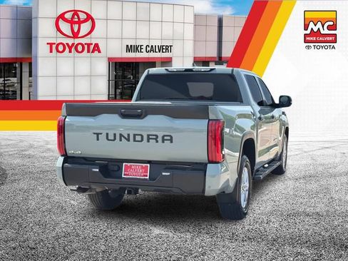 Used 2025 Toyota Tundra SR5 w/ SR5 Convenience Package AWD/4WD image 5