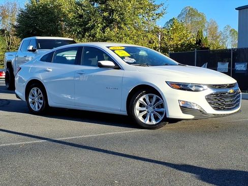 Used 2024 Chevrolet Malibu LT image 2