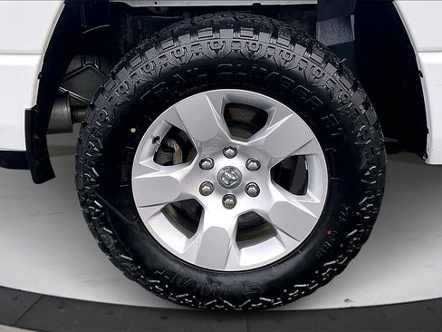 Used 2021 RAM 1500 Big Horn image 36