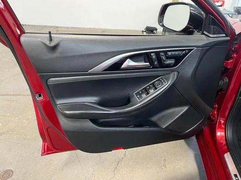 Used 2018 INFINITI QX30 Sport w/ Sport Leather Package FWD image 24