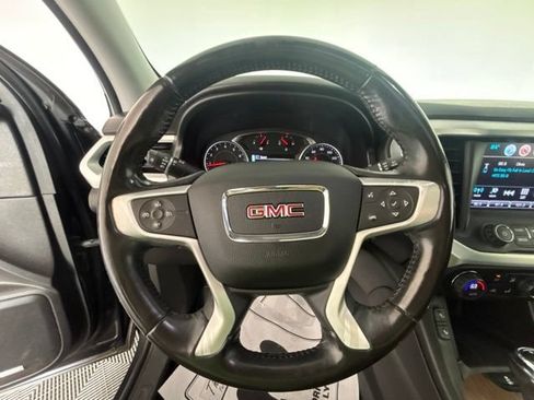 Used 2018 GMC Acadia SLE w/ Driver Alert Package I AWD/4WD image 3