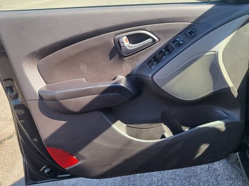 Used 2015 Hyundai Tucson SE FWD image 26