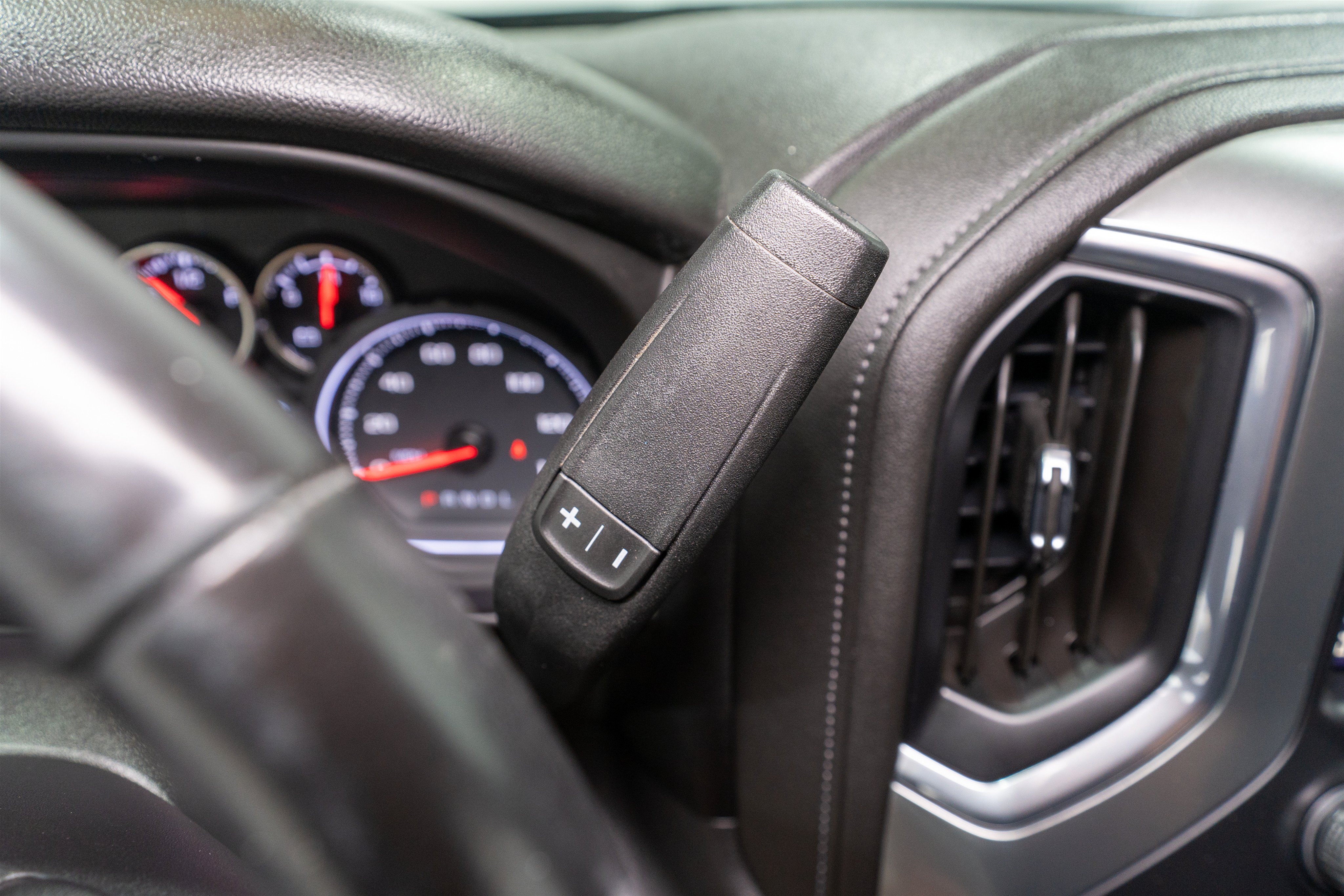 Used 2020 Chevrolet Silverado 1500 LT w/ All-Star Edition AWD/4WD image 28