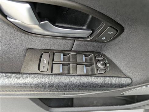 Used 2017 Land Rover Range Rover Evoque SE AWD/4WD image 10