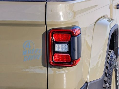 New 2026 Jeep Gladiator Willys image 10