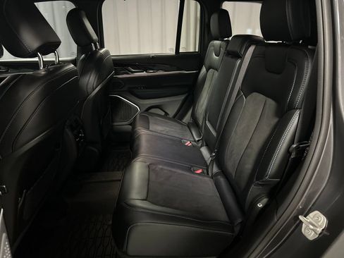 Used 2024 Jeep Grand Cherokee Trailhawk w/ Advanced Protech Group II AWD/4WD image 23