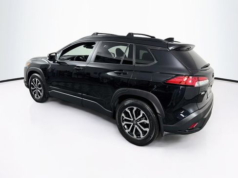 Used 2025 Toyota Corolla Cross AWD Hybrid w/ Moonroof Package image 5