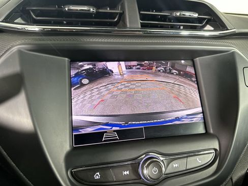 Used 2023 Chevrolet TrailBlazer LS FWD image 17