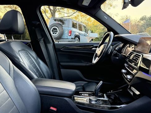 Used 2019 BMW X3 xDrive30i w/ Premium Package image 23