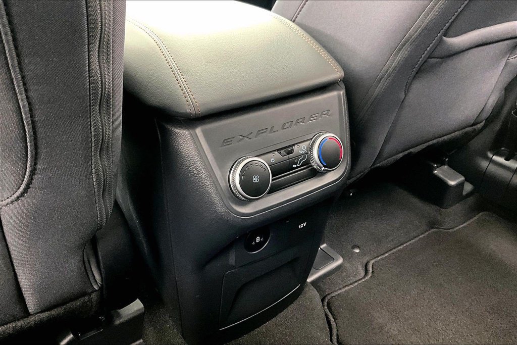 Certified 2025 Ford Explorer Active AWD/4WD image 34