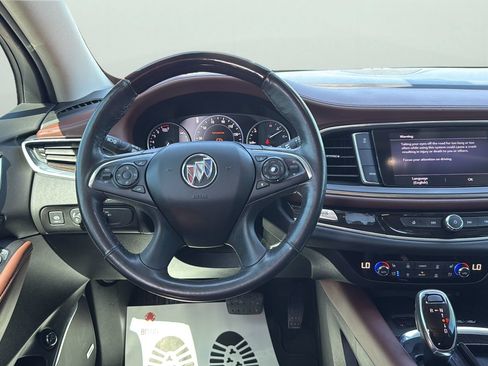 Used 2020 Buick Enclave Avenir w/ Avenir Technology Package FWD image 8
