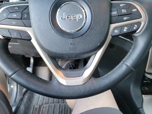 Used 2014 Jeep Grand Cherokee Summit AWD/4WD image 17