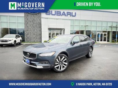 Used 2025 Volvo V90 B6 Cross Country Plus w/ Protection Package Premier