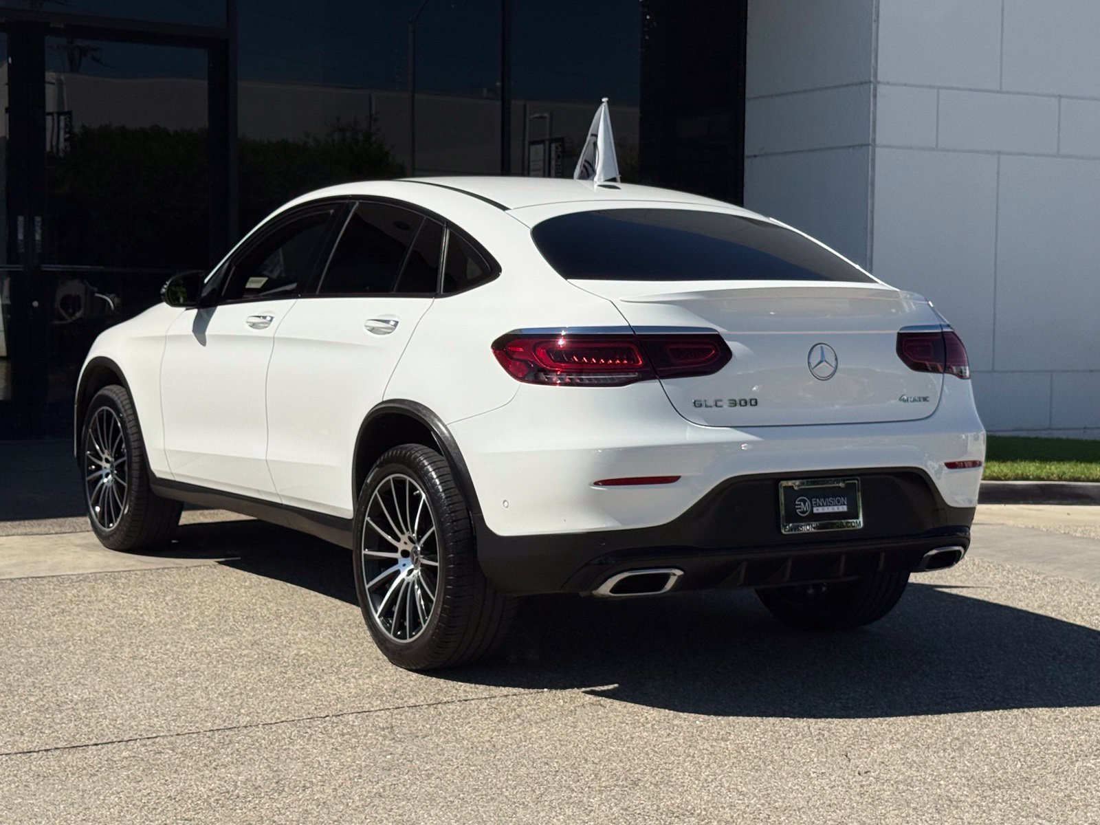 Used 2022 Mercedes-Benz GLC 300 4MATIC Coupe image 10