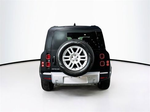 Used 2025 Land Rover Defender 110 S image 6